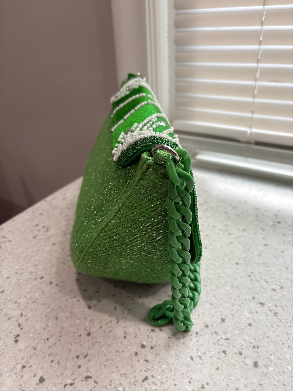 NWT VIRAL America & Beyond Beaded Lime Slice Shoulder Bag with Silver Strap - Picture 6 of 11